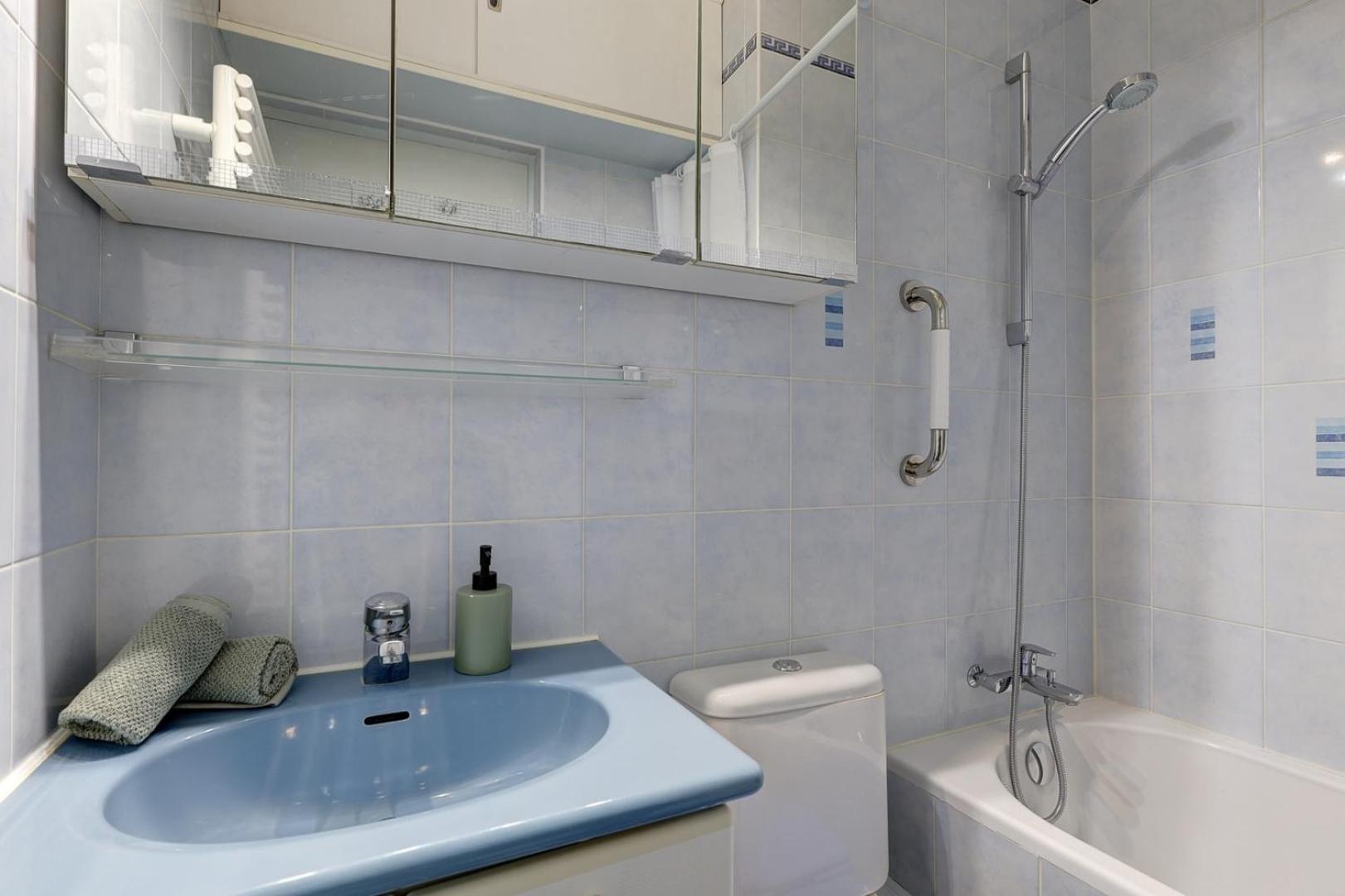 Bnbnook - Cozy 1br - Vibrant Le Marais & Pompidou Parigi